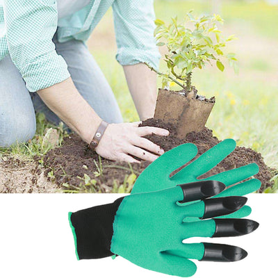 GARDEN GENIE EASY GARDENING GLOVES WITH PLASTIC CLAWS.